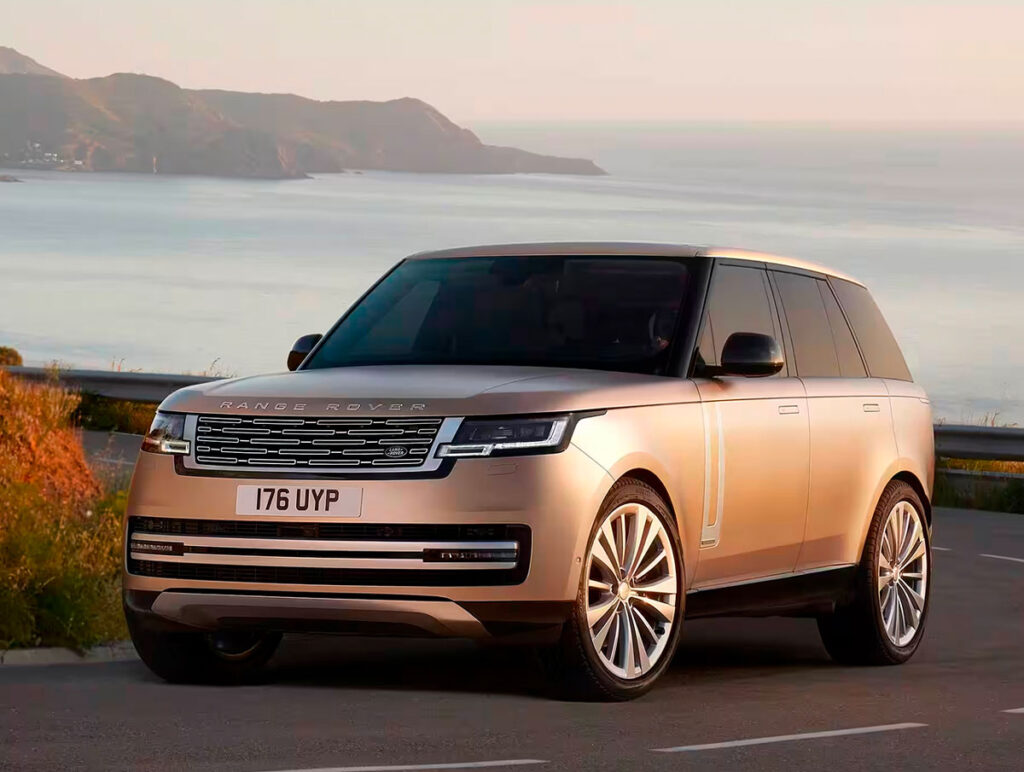 Fall in love with the 2023 Range Rover right here, right now.