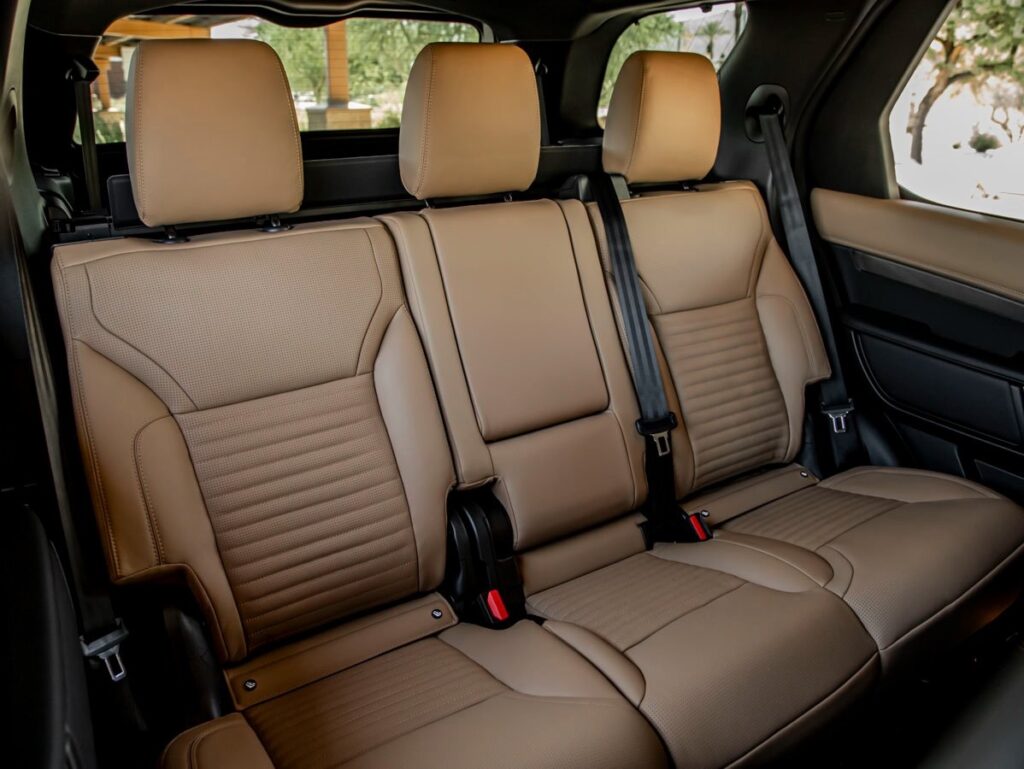 Land Rover Discovery back seats